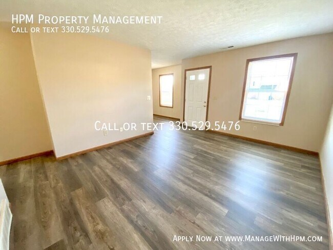 Foto del edificio - 2525 Zircon St NE