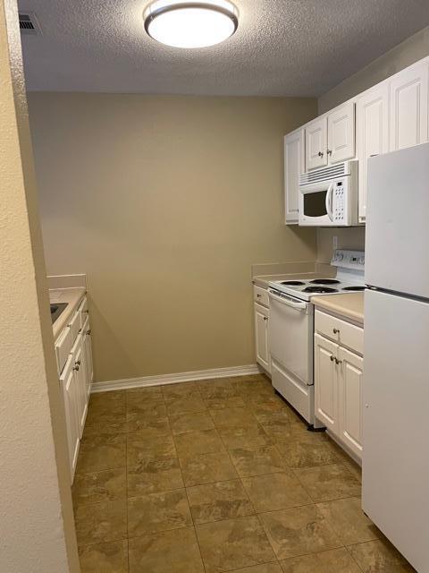 Foto del edificio - 495 Keystone Rd