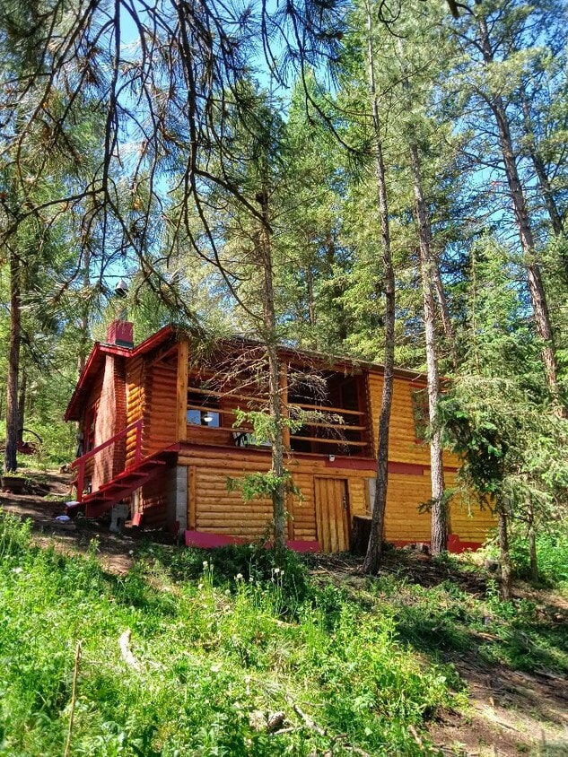 Primary Photo - 12922 W Pine Creek Rd