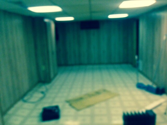 Sala principal, mitad oeste - 12424 Dewey Rd