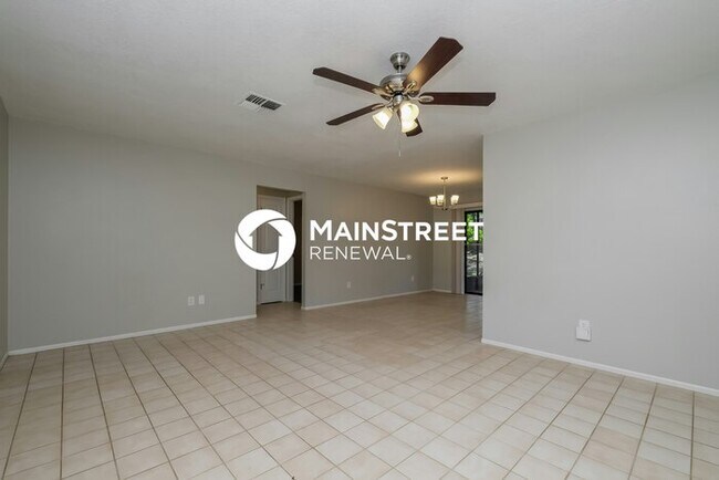 Foto del edificio - 3 Bedroom Pet-Friendly Home in Spring Hill, FL with Main Street Renewal