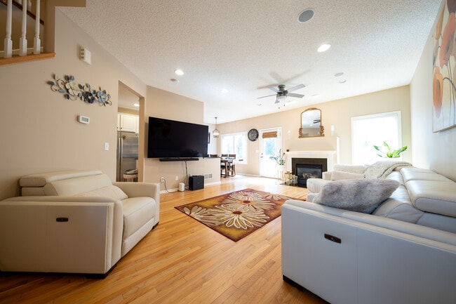 Building Photo - 15843 Porchlight Ln