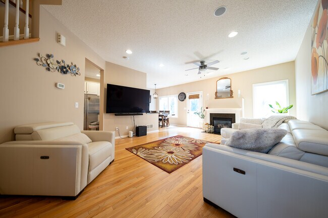 Foto del edificio - 15843 Porchlight Ln