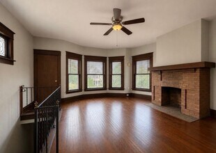 Building Photo - 1042 Elmwood Ave