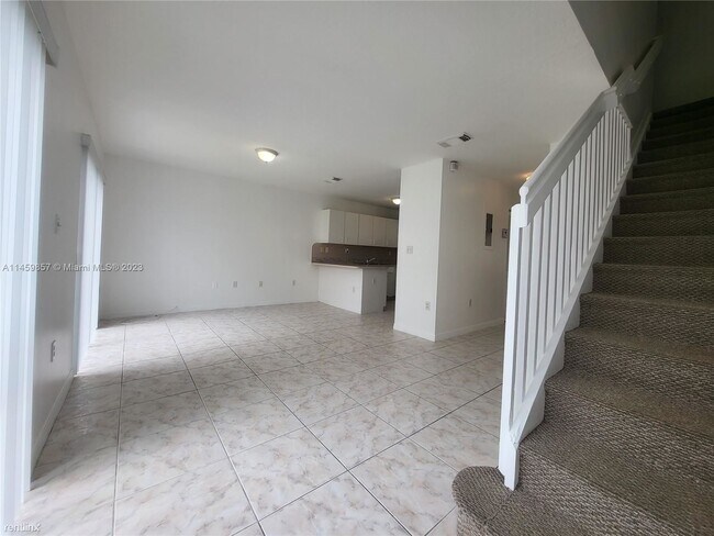 Building Photo - 3 br, 2.5 bath House - 16260 SW 97th St # 0