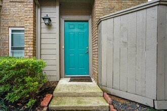 Building Photo - 2601 Augusta Dr