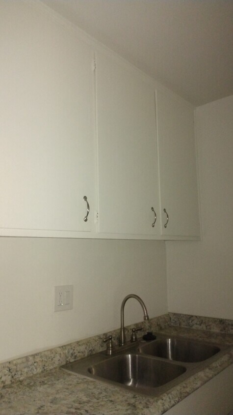 Foto del edificio - 11290 Ohio Ave