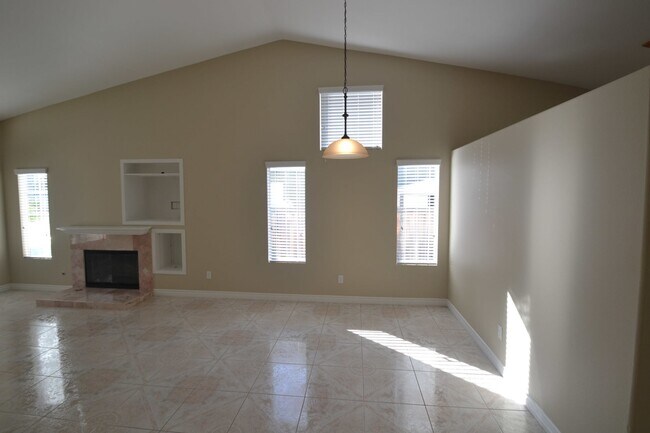 Building Photo - 2186 Carefree Way