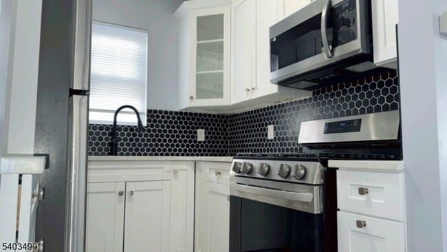 Foto del edificio - 736 E 28th St