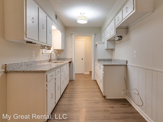 Building Photo - 3 br, 2 bath House - 7015 Dawnhill Rd