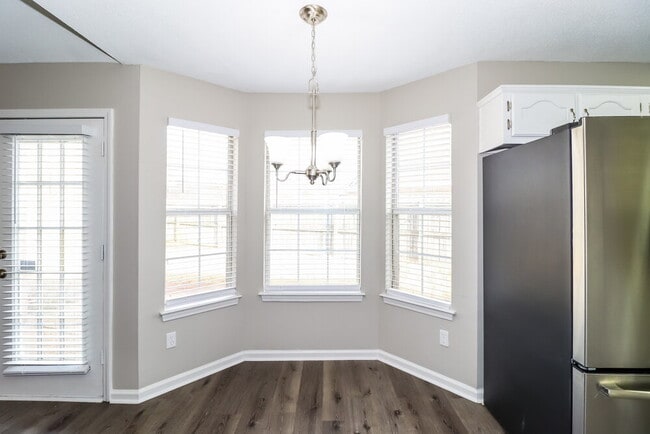 Building Photo - 6522 Palace View Ln