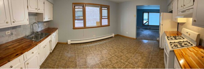 Building Photo - 8629 W Summerdale Ave