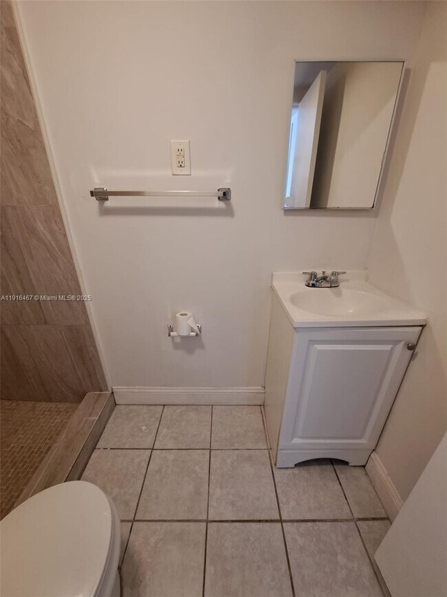 Foto del edificio - 1362 SW 2nd St