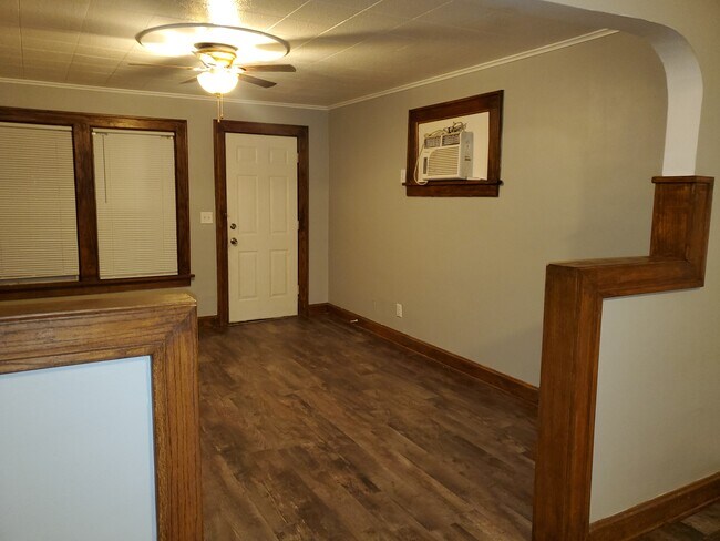 Foto del edificio - 436 S Richardson Ave
