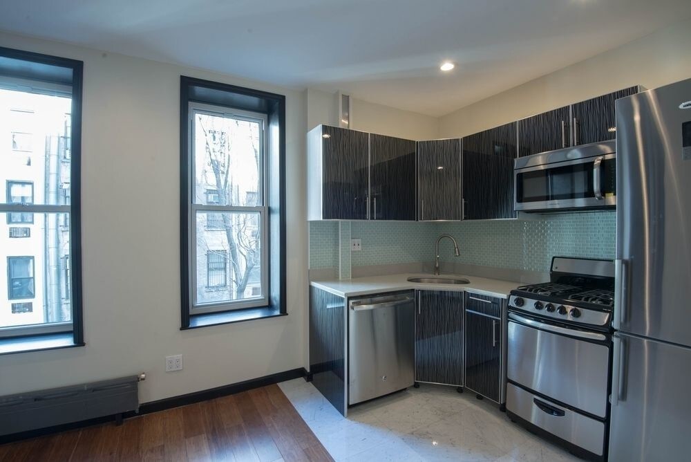 Foto principal - 180 E 2nd St