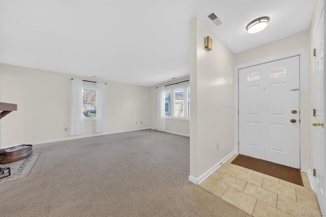 Foto del edificio - 1306 Nutmeg Dr