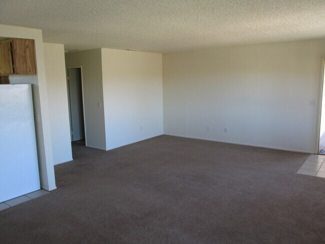 Building Photo - 1251 Barstow Rd