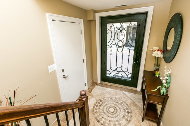 Foto del edificio - 639 Ponte Villas S