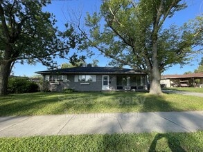 Building Photo - 6212 Southcrest Rd