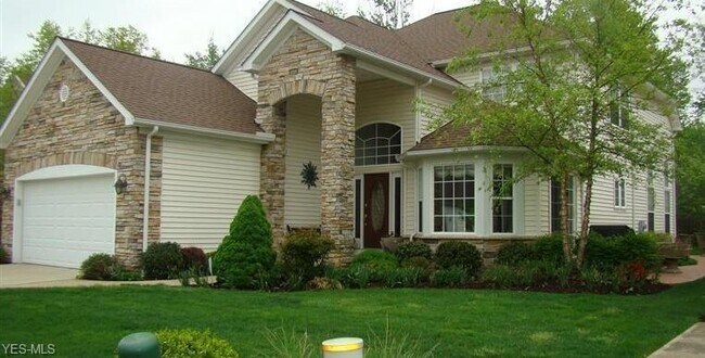 Foto del edificio - 353 Burwick Rd