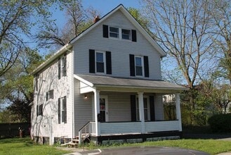 Building Photo - 247 Johns Park