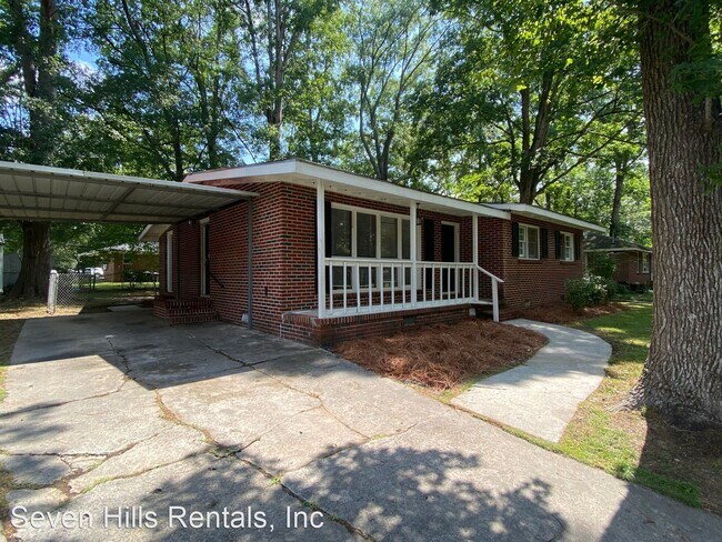 Building Photo - 3 br, 1 bath House - 9 Eugenia Circle