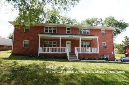 Building Photo - 3024 S 107th Ave