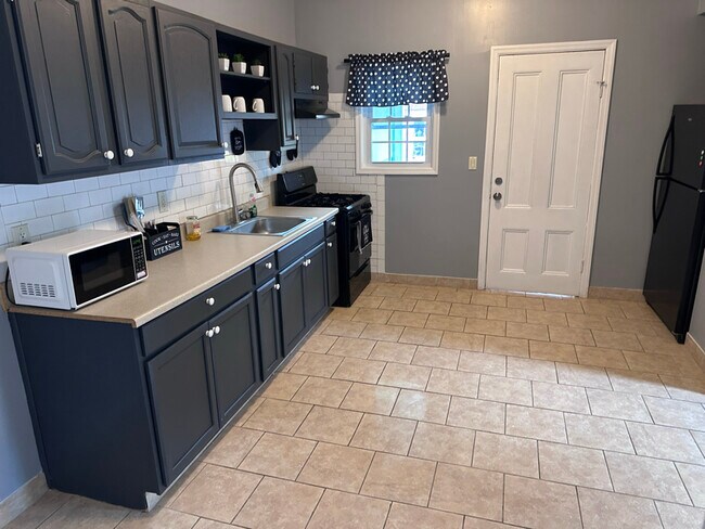 Foto del edificio - 362 Norton St