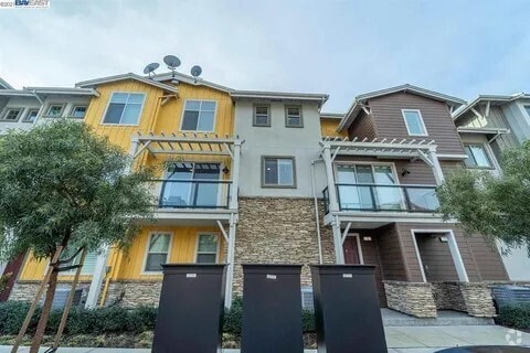Building Photo - 833 Tranquility Cir