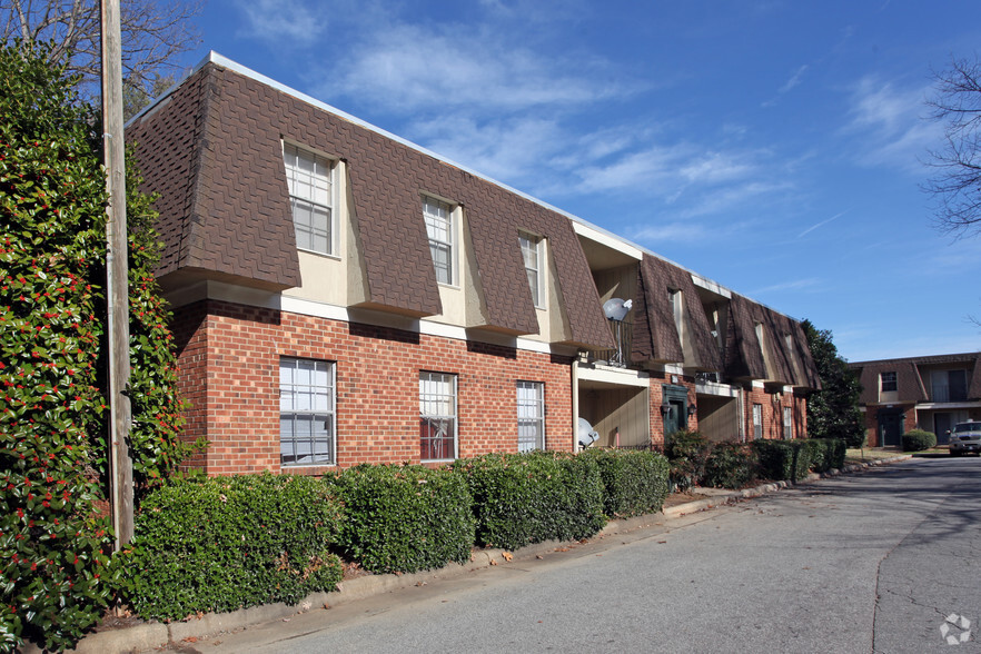 Sedgefield Apartments Greensboro Nc