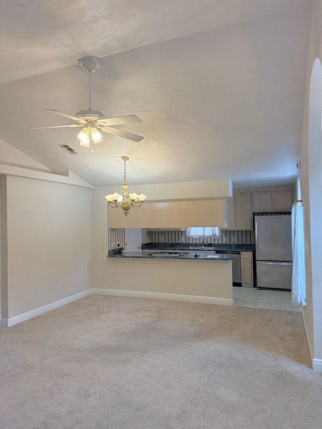 Foto del edificio - Charming 3BR Home in a Prime Tallahassee Location!!