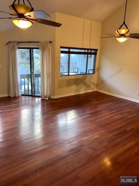 Building Photo - 266 Oakland Ct