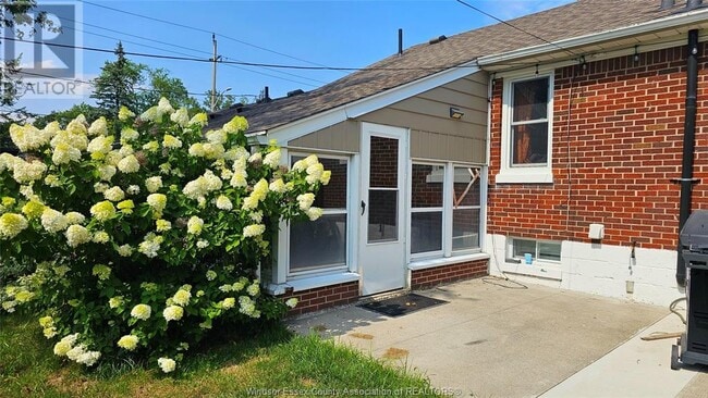 Building Photo - 2801 Randolph Ave