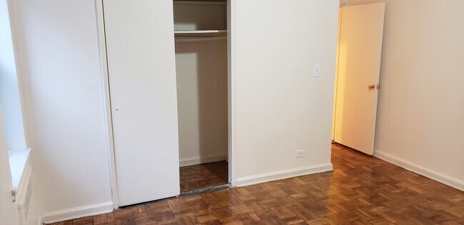 Foto del edificio - 359 Ovington Ave