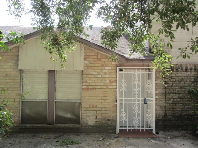 Foto del edificio - 12219 Wild Pine Dr