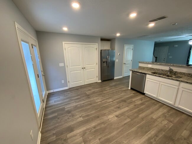Kitchen - 3037 Utah St