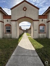 Building Photo - 1803 Douglas