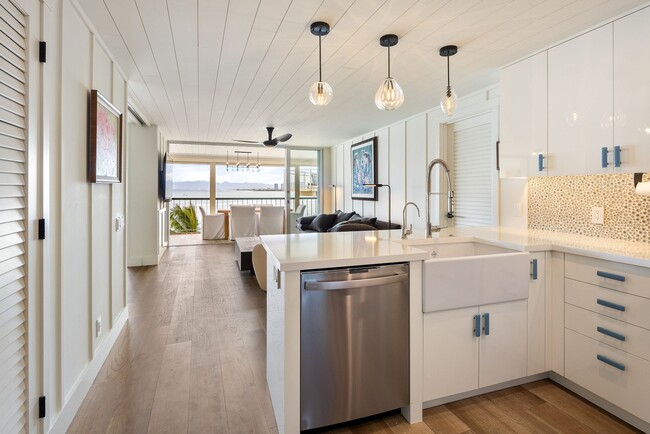Building Photo - Sans Souci Unit #507