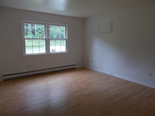 Foto del edificio - 11 Old Allamuchy Rd