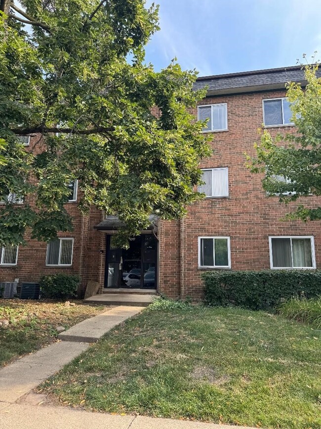 Building Photo - 1017 Buccaneer Dr