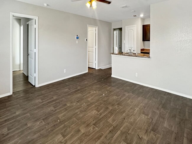 Building Photo - Stylish One-Story in Converse