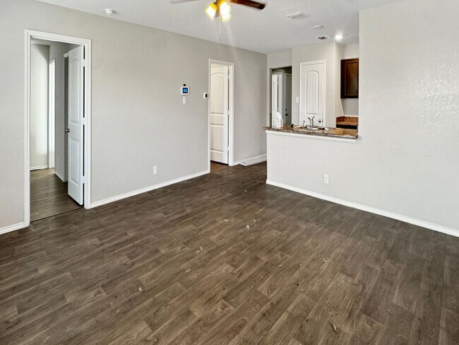 Foto del edificio - Stylish One-Story in Converse