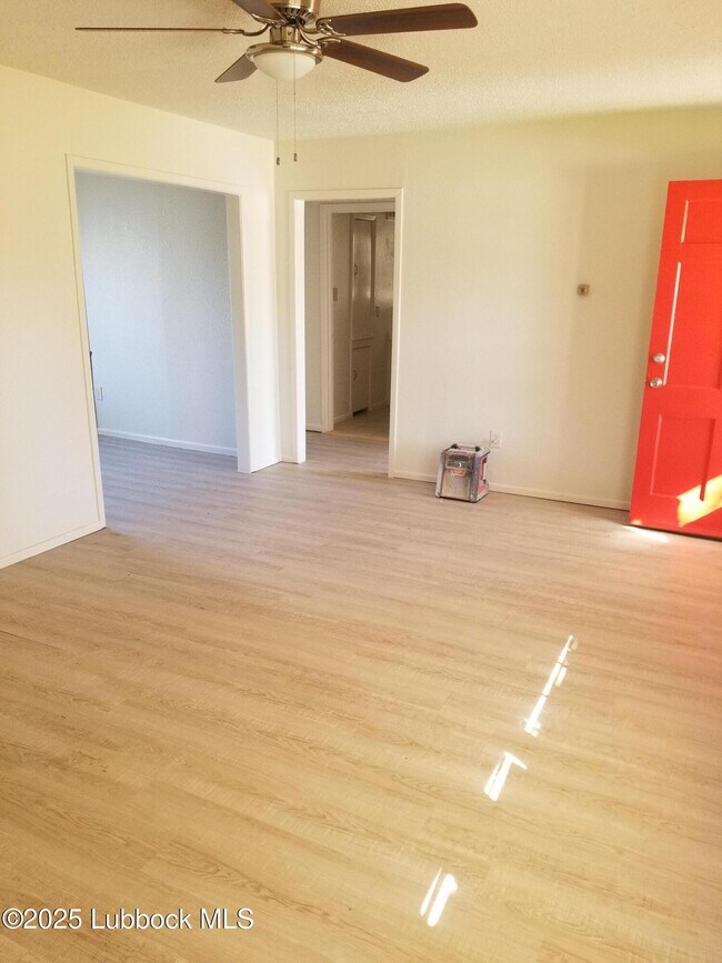 Building Photo - 1912 45th St