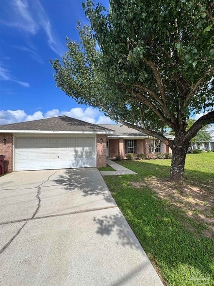 Building Photo - 4203 Frasier Ln