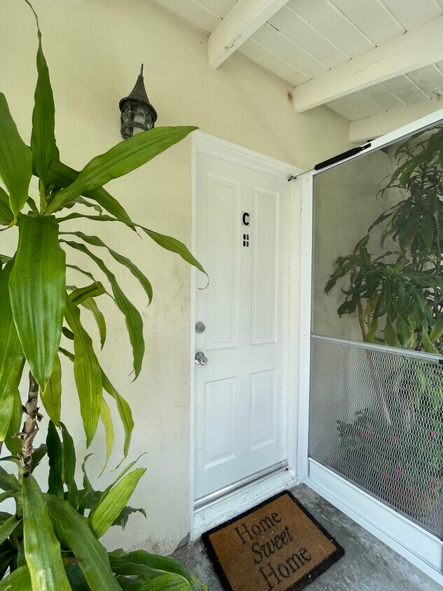 Entrance - 825 15th St