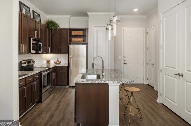 Building Photo - 306 Ardmore Cir NW