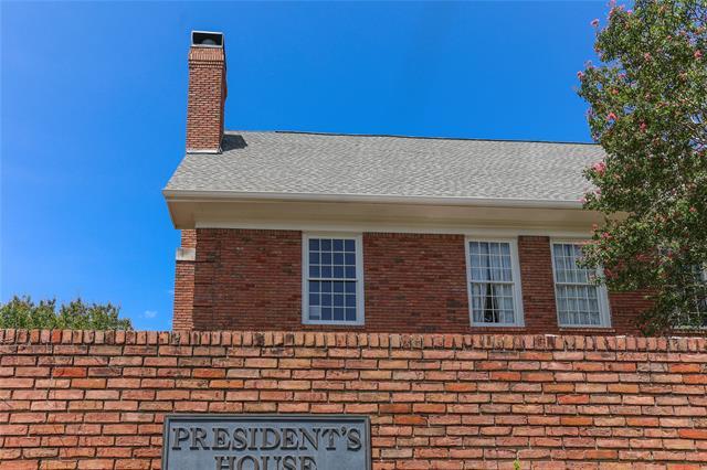 Foto principal - 6003 Hillcrest Ave