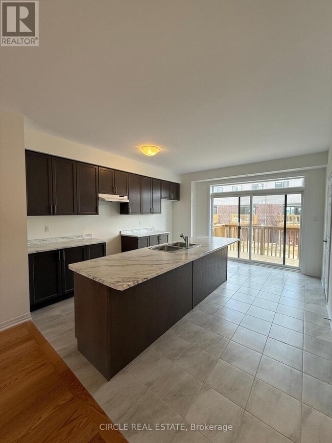 Building Photo - 36 Hine Rd