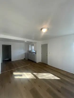 Building Photo - 220 Baker Cir