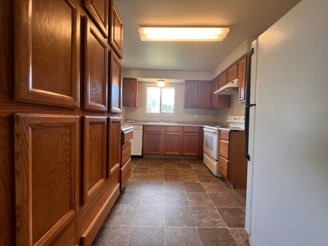 Foto del edificio - Affordable & Centrally Located Meridian Ge...